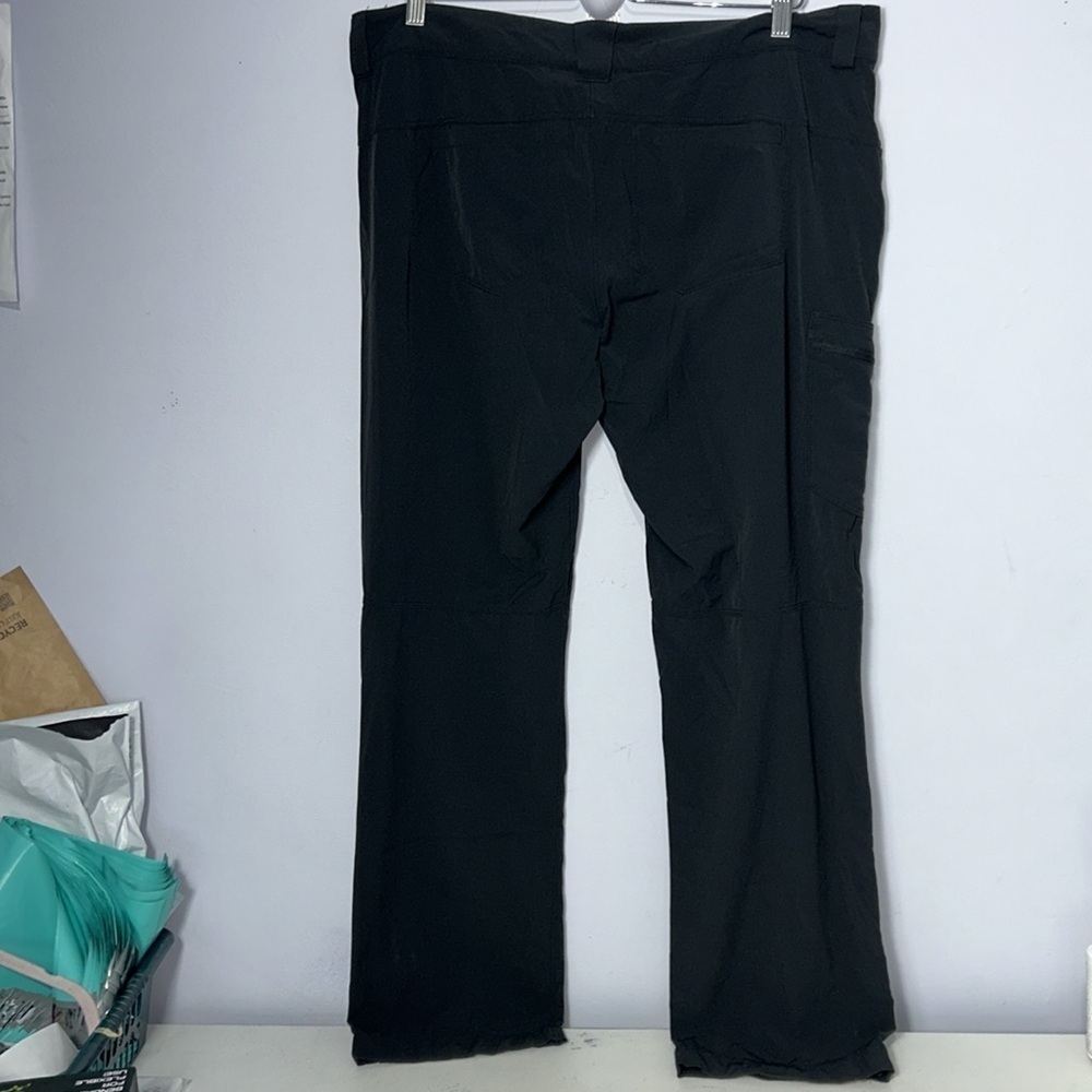 Women’s Black Straight-Leg Pants - Picture 6 of 13